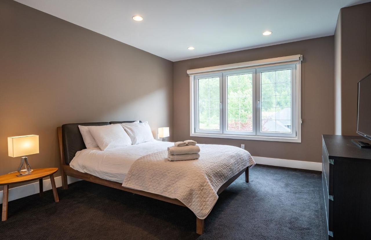 Aspen Lodge By Revelstoke Vacations Екстер'єр фото