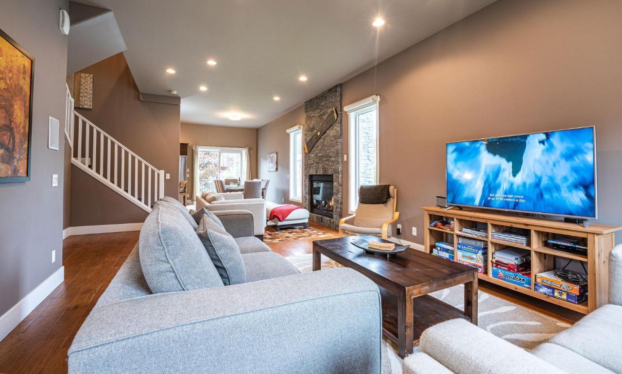 Aspen Lodge By Revelstoke Vacations Екстер'єр фото